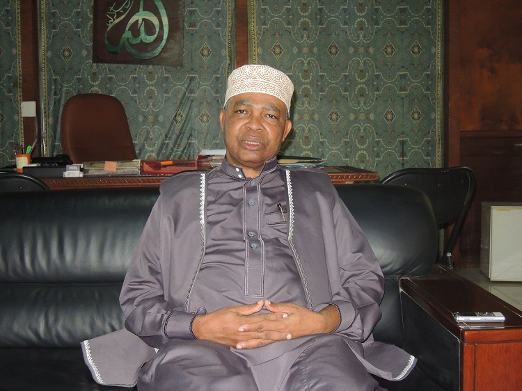 image Interview / Dr Hamidou Kariliha, secrétaire d’Etat chargé du monde arabe  « Je n’ai jamais eu l’intention d’abandonner ce pouvoir qui est, d’ailleurs, le mien avec Azali et je ne le ferai jam